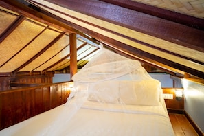 Casa família (Jacuzzi) | 3 quartos, roupas de cama premium, frigobar, cofres nos quartos