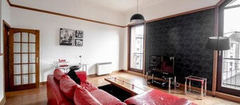Orange Apartments - 13 Bastille