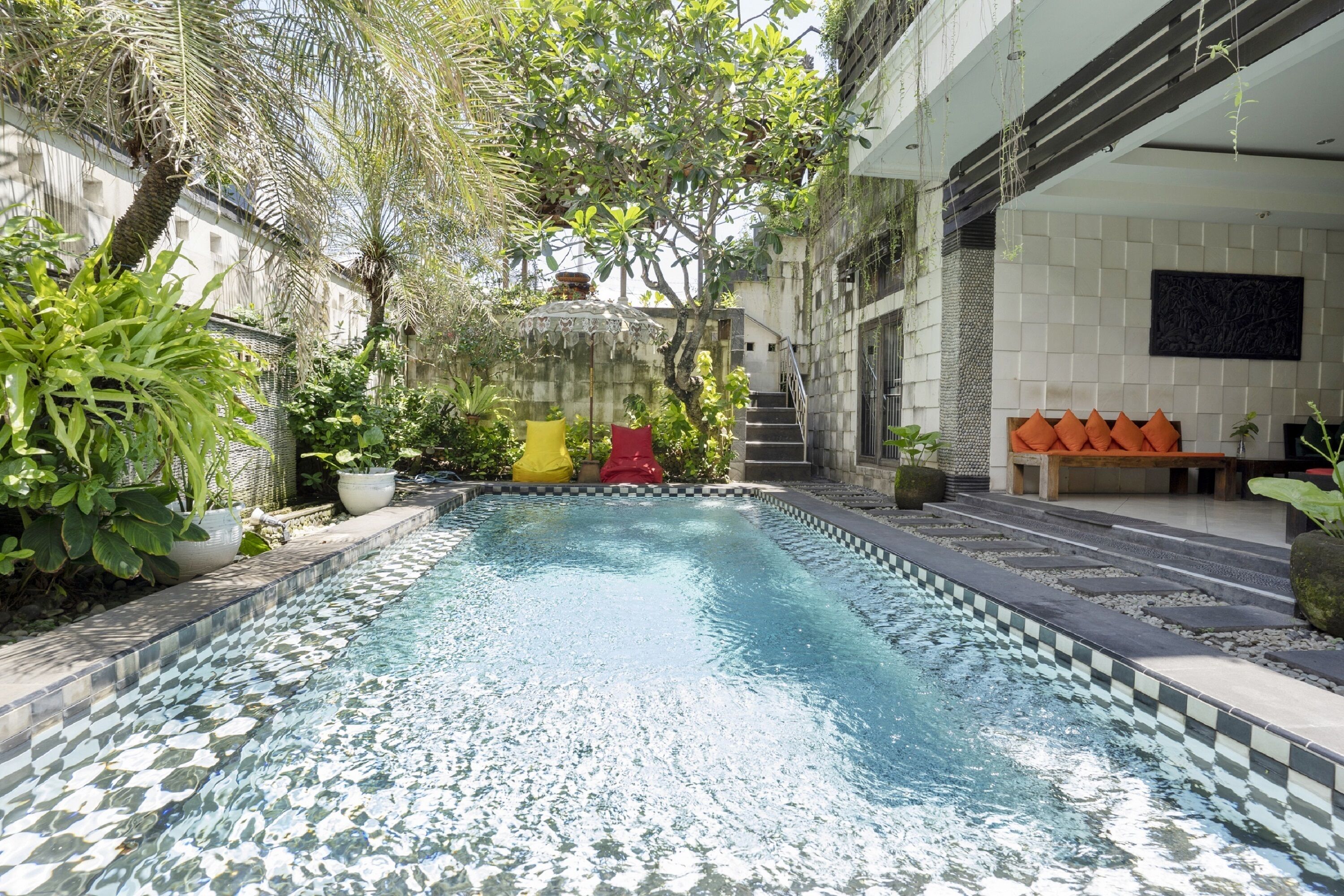 Kolam renang outdoor