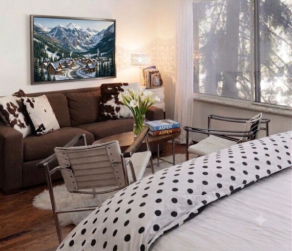 In-room safe, iron/ironing board, free WiFi, bed sheets