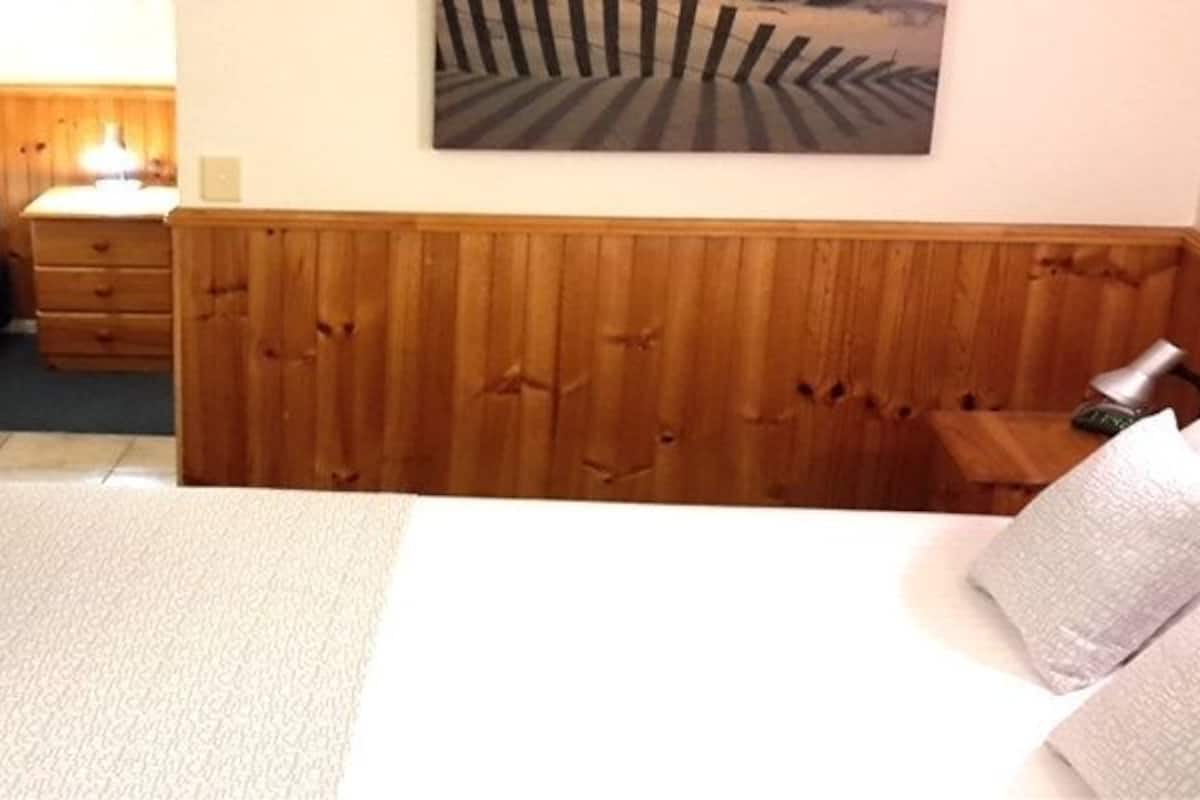 Habitación Deluxe con 2 camas individuales | Sábanas de algodón egipcio y ropa de cama de alta calidad