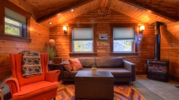 TV, fireplace, DVD player