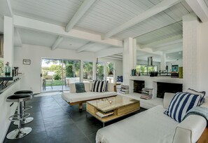 Smart TV, fireplace, DVD player, video library