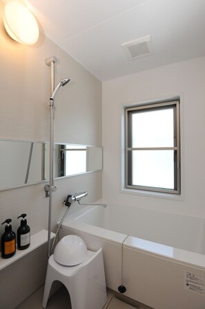 Free toiletries, hair dryer, slippers, electronic bidet - Hotel Sunriver Shimanto (Shimanto)