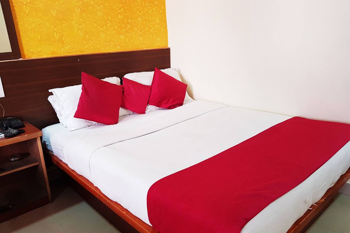 Quarto casal standard | Wi-Fi de cortesia, roupa de cama