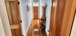 Hallway - Rewa House ~ city home, 3 bedrooms, walk to CBD (Christchurch)