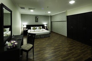 In-room safe, iron/ironing board, free WiFi, bed sheets