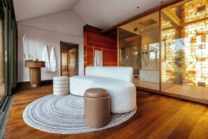 Luxury Tent | Living area