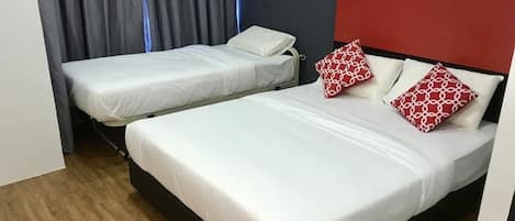 Family Room, Multiple Beds