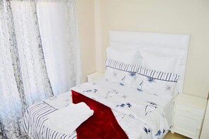 2 bedrooms, iron/ironing board, free WiFi, bed sheets