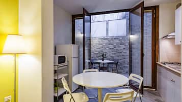 Classic Apartment, 1 Bedroom, Terrace (2) | Terrace/patio