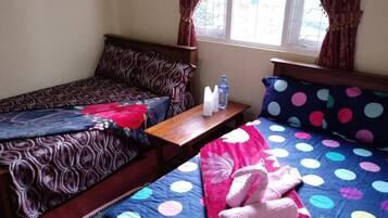 Basic Room, 2 Double Beds | Free WiFi