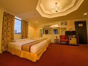 Desk, free WiFi - Miri Hotel (Miri)