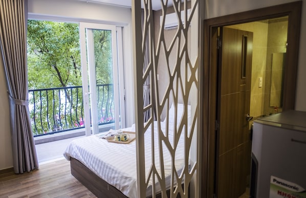 1 bedroom, premium bedding, down duvets, pillow-top beds - Spring Light Apartment (Ho Chi Minh City)