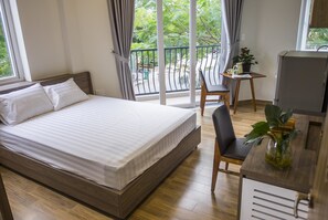 1 bedroom, premium bedding, down duvets, pillow-top beds - Spring Light Apartment (Ho Chi Minh City)