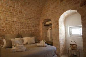 Villa, 4 Bedrooms | 4 bedrooms, iron/ironing board, cribs/infant beds, free WiFi - Trulli Lamascrasciola (Monopoli)