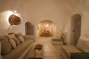 Villa, 4 Bedrooms | Living room - Trulli Lamascrasciola (Monopoli)