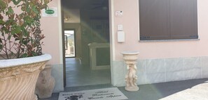 Entrada de la propiedad