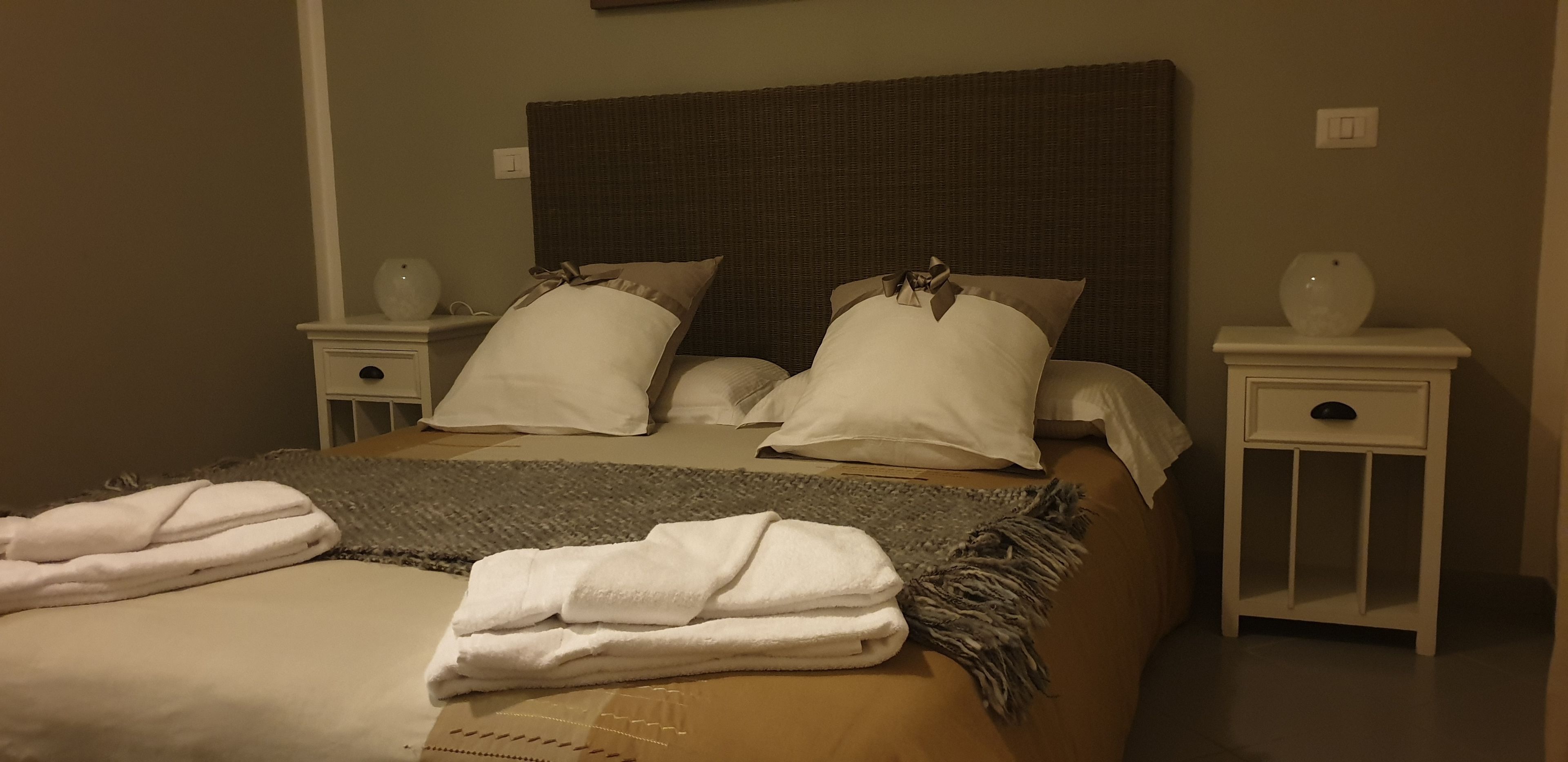 Doppel- oder Zweibettzimmer