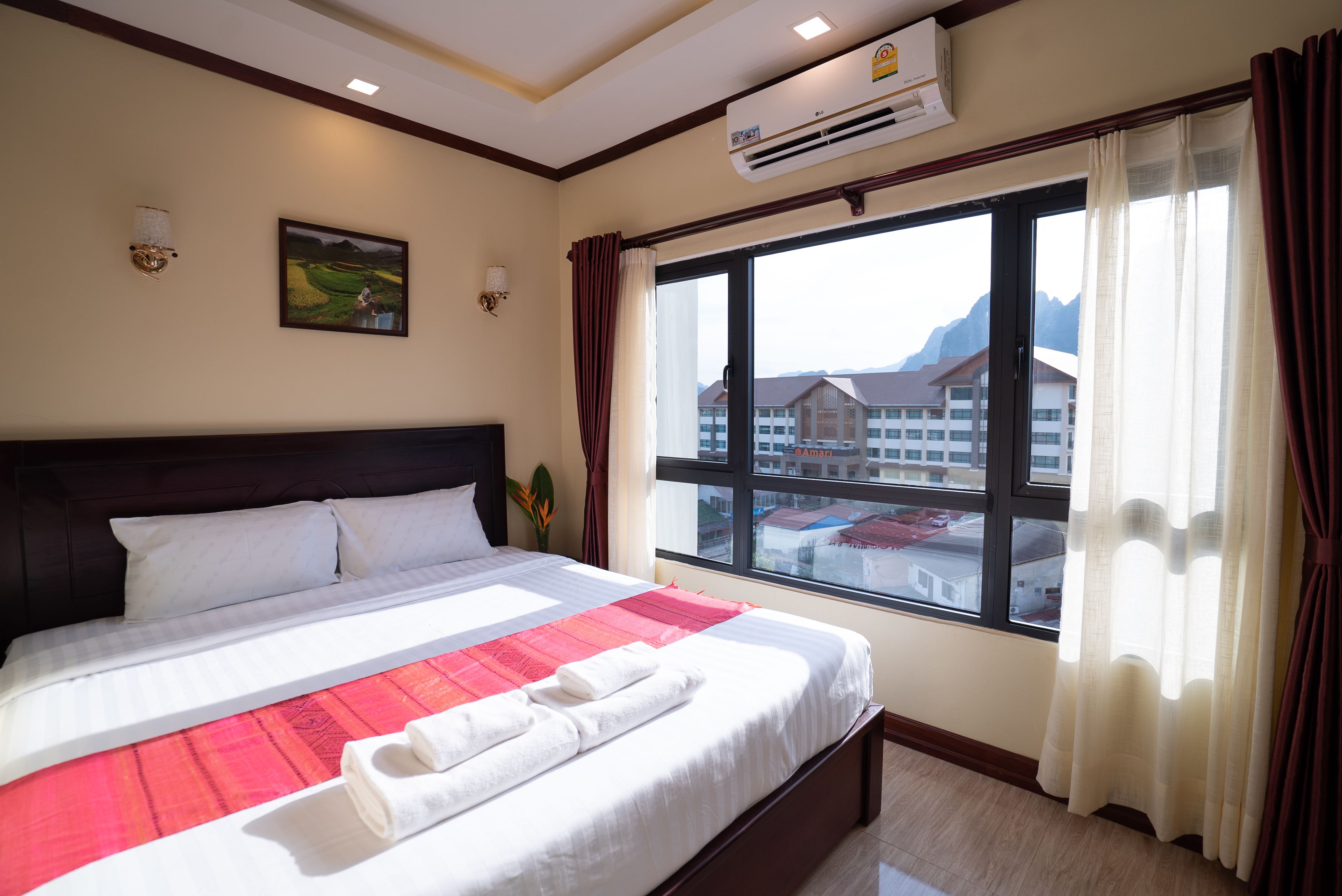 superior double room | minibar, in-room safe, desk, blackout curtains