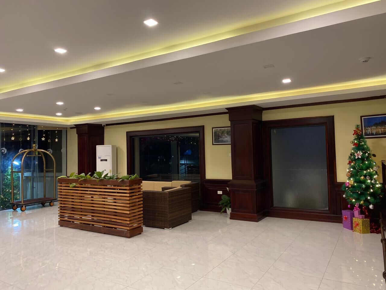 lobby