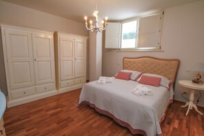 Villa, 5 Schlafzimmer | 5 Schlafzimmer, Bügeleisen/Bügelbrett, Babybetten, kostenloses WLAN