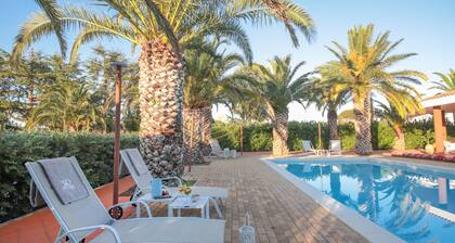 TD Villa Marinesca Typical Villa with Pool