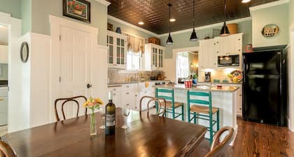 Näköalapaikka Hill Cottage Ihana näköala | Lähellä Luckenbachia