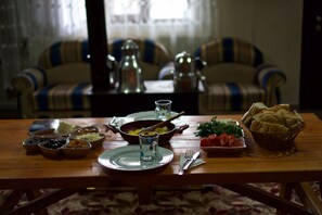 Daily local cuisine breakfast (TRY 300 per person)