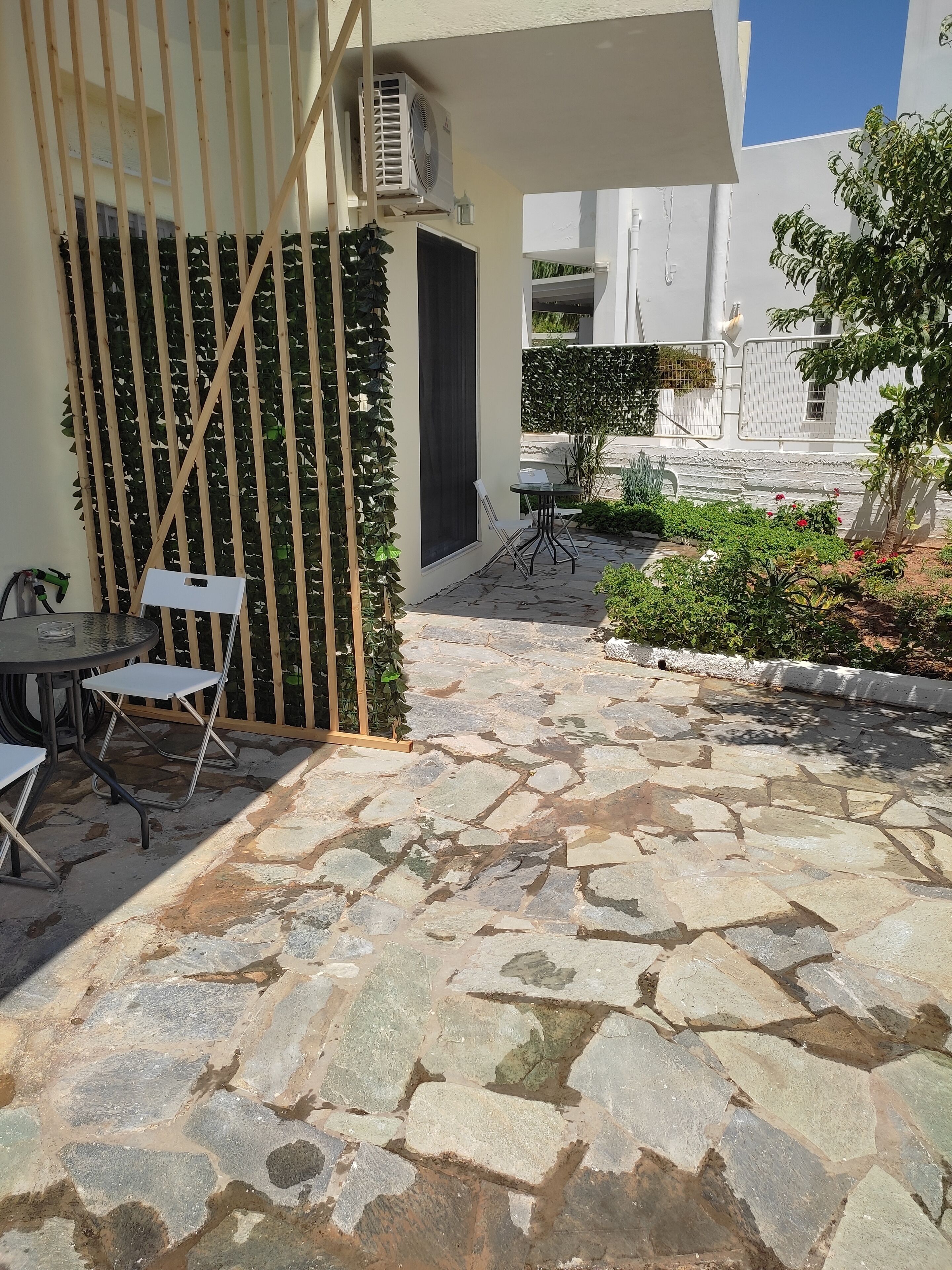 Habitación económica, 1 cama Queen size, vista al patio | Exterior