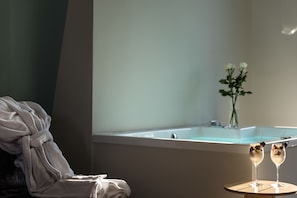 Suite, massasjebadekar (Prestige) | Privat boblebad