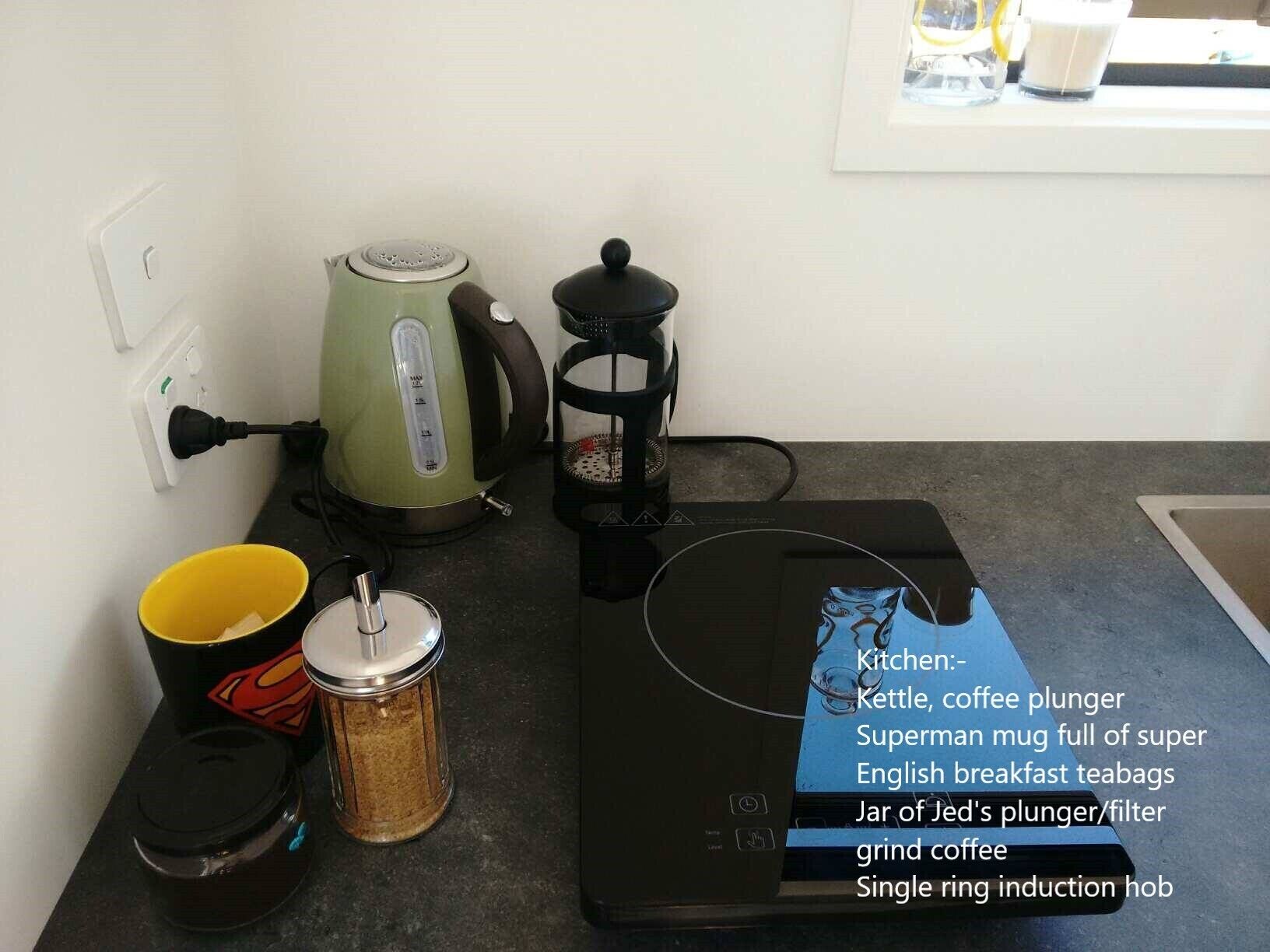 Kaffee und/oder Kaffeemaschine