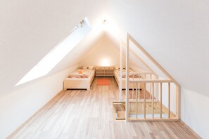 Standard Apartment, Ensuite, Mountain View (Apartma 1 in 2) | 1 bedroom, soundproofing, free WiFi - House Dormica (Bovec)