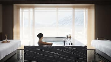 Royal Suite, 1 King Bed, Mountain View | Bathroom | Free toiletries, hair dryer, bathrobes, slippers