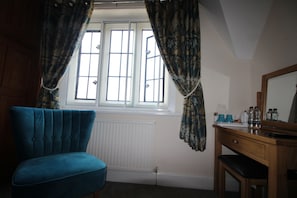Standard Double Room, Ensuite (Belvedore) | WiFi