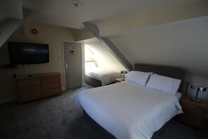 Suite, en-suite badkamer (Fromehall)