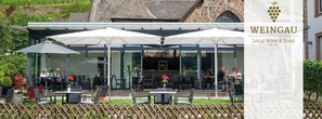 Outdoor dining - B & B Altes Rathaus (Ruedesheim am Rhein)