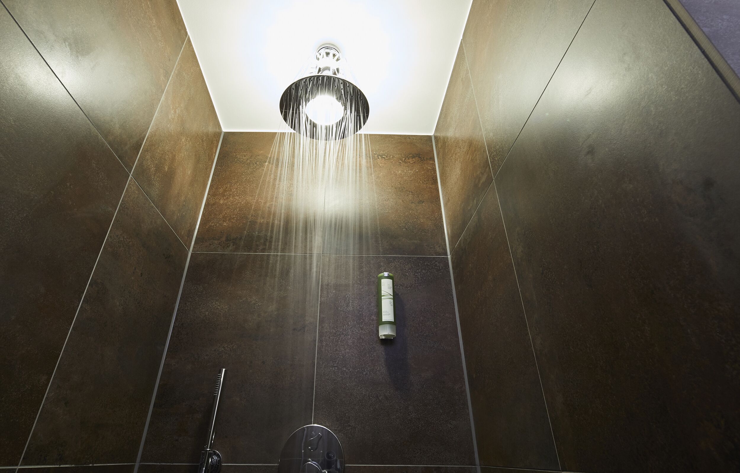 comfort double room, private bathroom, city view | bathroom