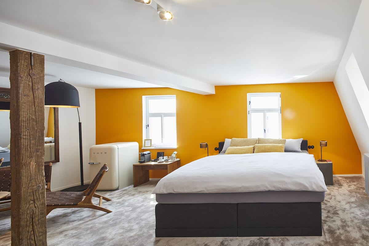 Suite Premium, baño privado, vista a la ciudad | 1 habitación