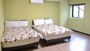 Soundproofing, WiFi (free), bed sheets - Uri House (Beppu)