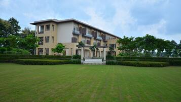 Bagian depan properti