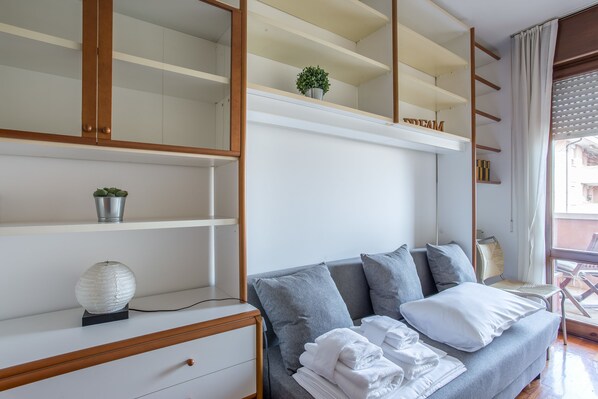 Apartment, 3 Schlafzimmer, Terrasse | Kostenloses WLAN, Bettwäsche