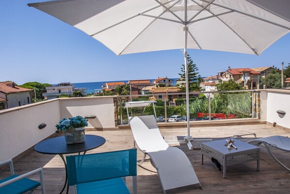 Deluxe Double Room, Sea View | Water view