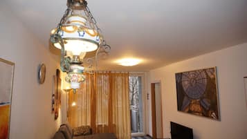 City-Apartment, 1 Schlafzimmer (2.Stock) | 1 Schlafzimmer, individuell dekoriert, individuell eingerichtet