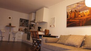 Lägenhet Panoramic - 1 sovrum | Vardagsrum | Platt-tv och dvd-spelare