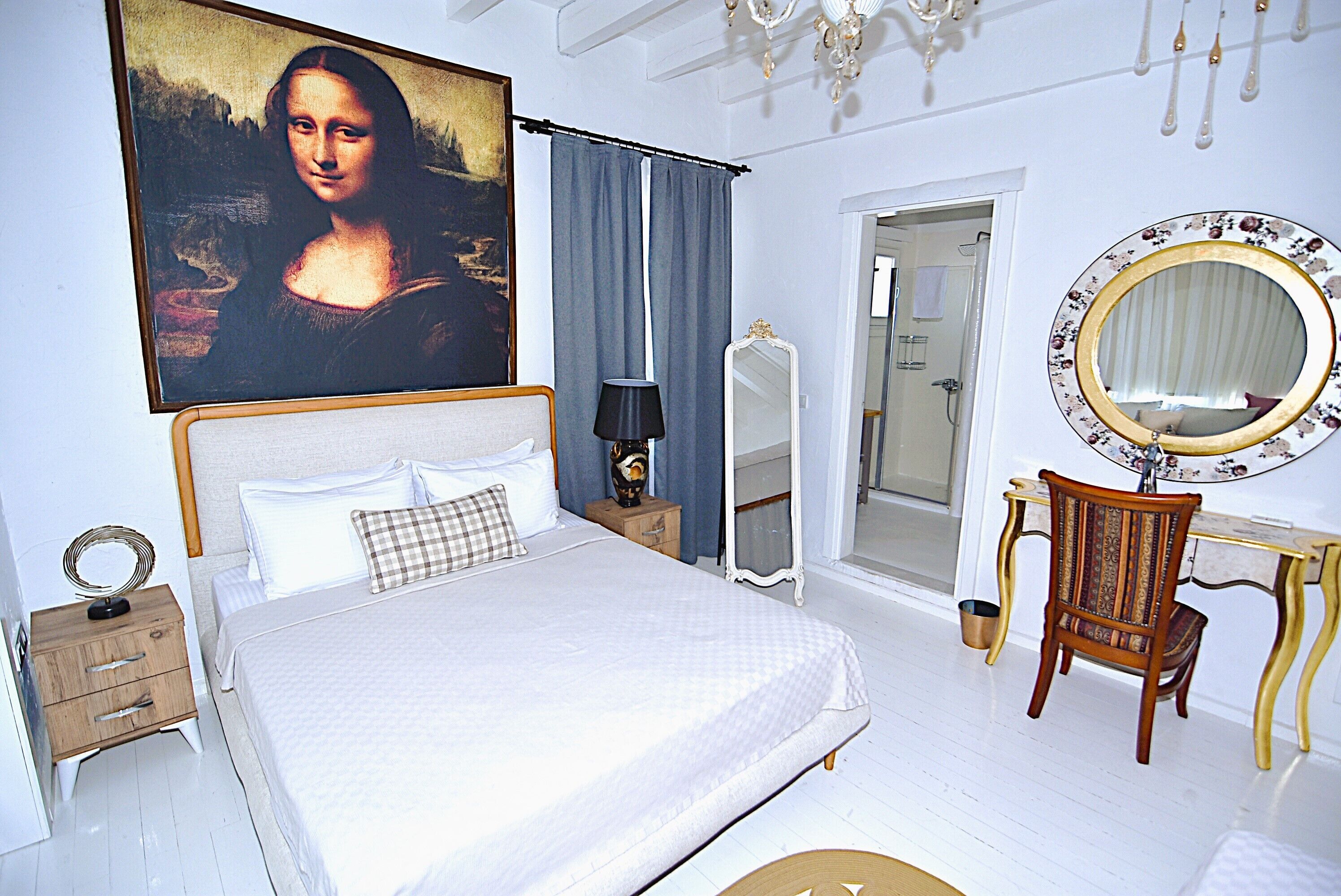 superior room (bay window) | 1 bedroom, minibar, in-room safe, soundproofing