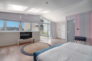 Delight Suite with Acropolis View | 1 bedroom, premium bedding, in-room safe, desk - Aeolos Luxury Suites (Athens)