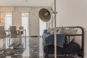 Living area - Padova - Pierobon 18 (Padova)