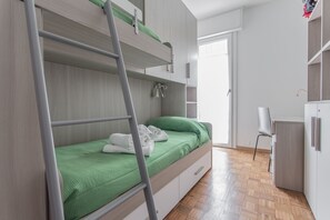 Free WiFi, bed sheets - Padova - Pierobon 18 (Padova)