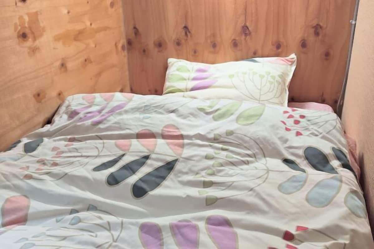 1 habitación, wifi gratis y ropa de cama